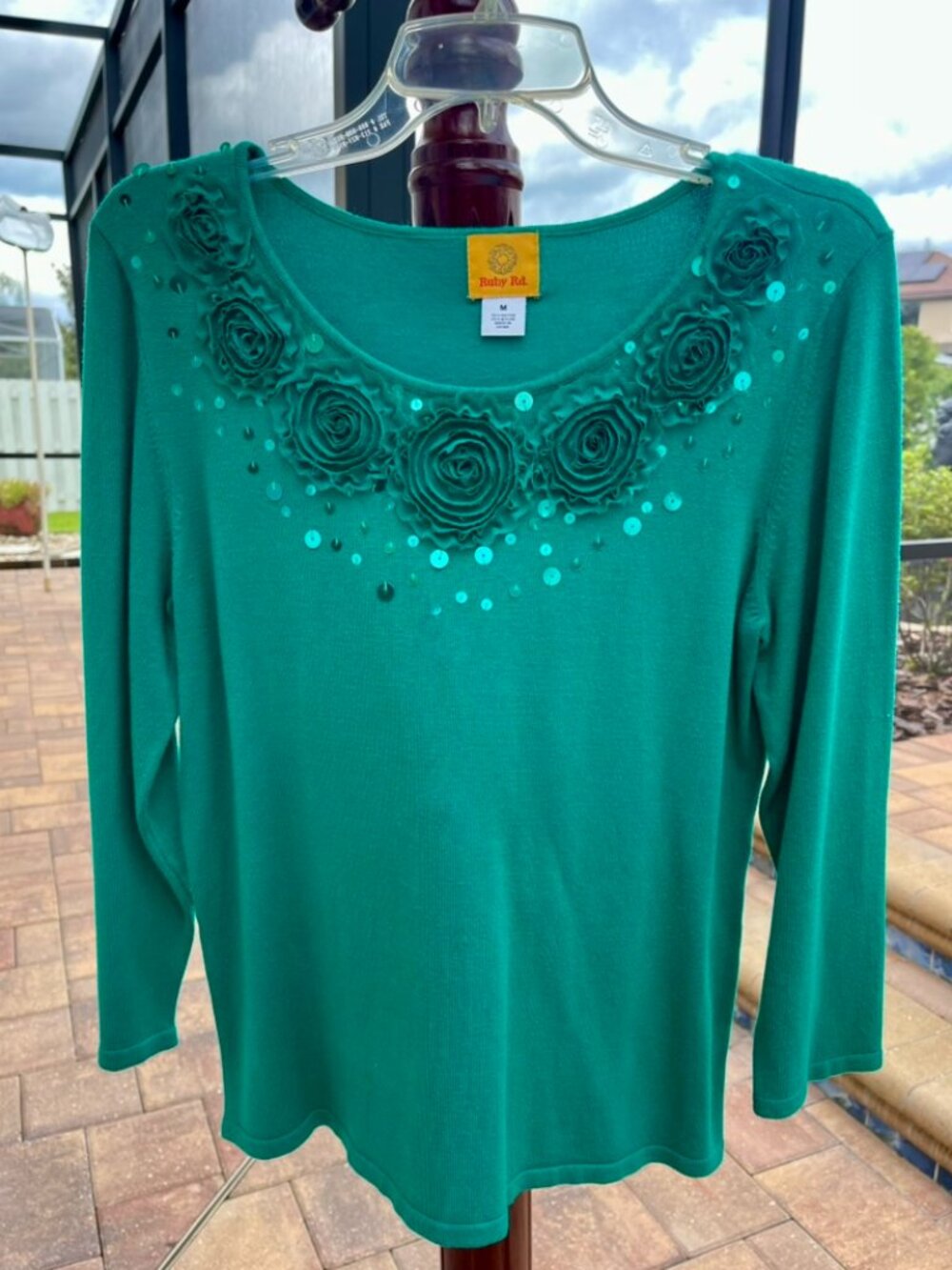 Ruby Rd. Women Green 3/4 Sleeve Knitted Sweater Sequins Rose Floral Applique M
